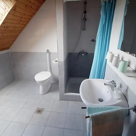 Vöröskő Aparthotel Révfülöp