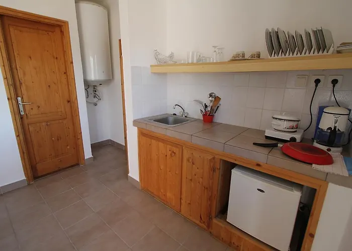 Ξενοδοχείο με διαμερίσματα Voeroesko Apartmanhaz Révfülöp